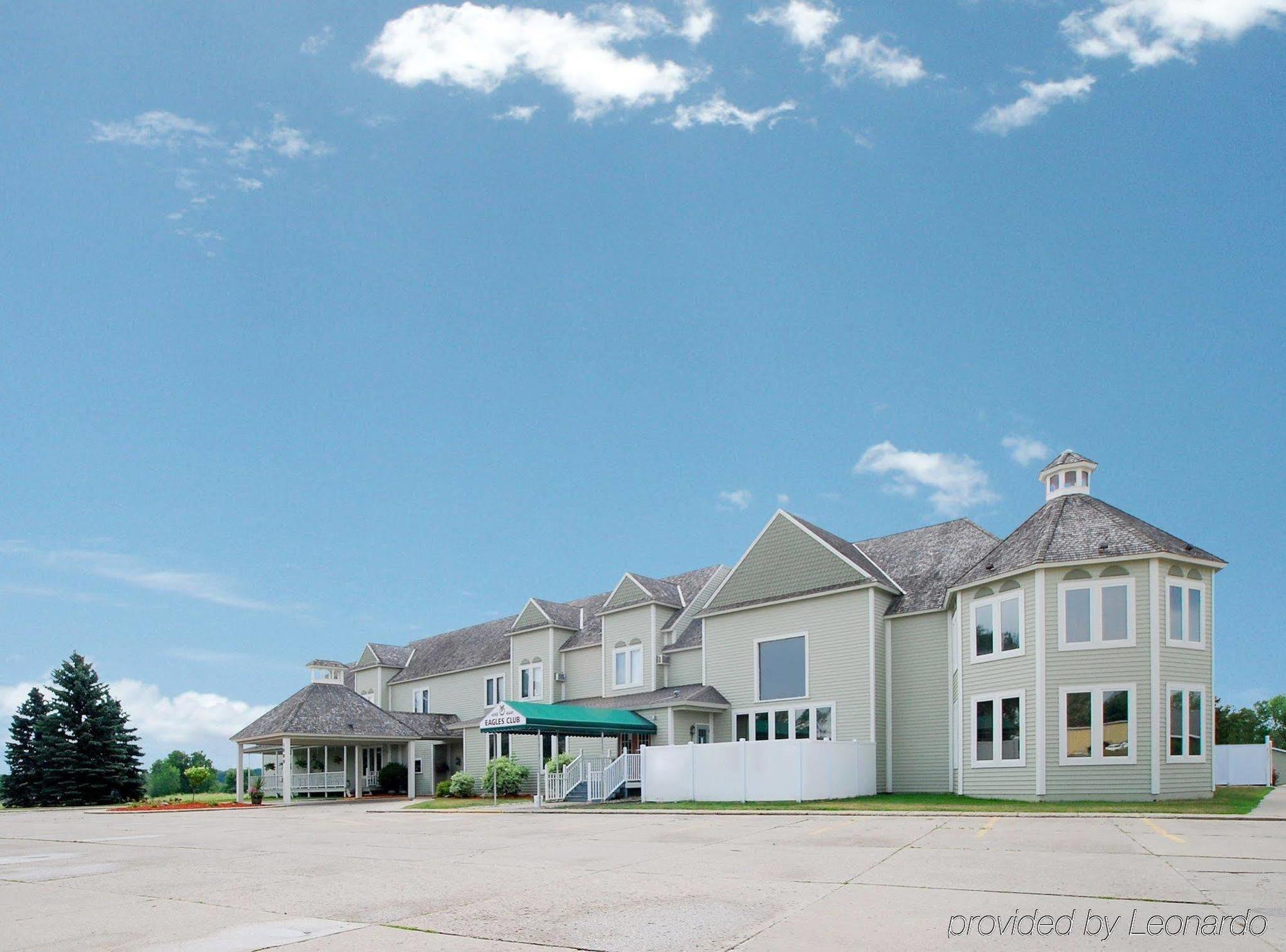 Days Inn By Wyndham Hutchinson Exterior photo